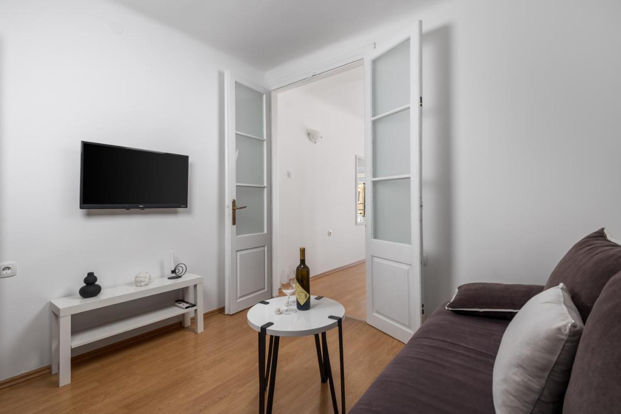 רייקה Main View Apartment מראה חיצוני תמונה